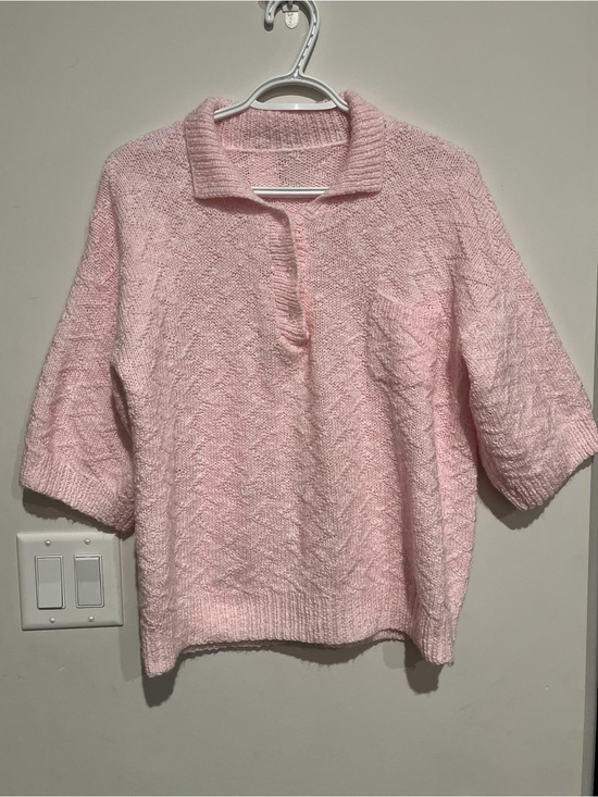 Sweaters - Vintage light pink short sleeve collared knit sweater